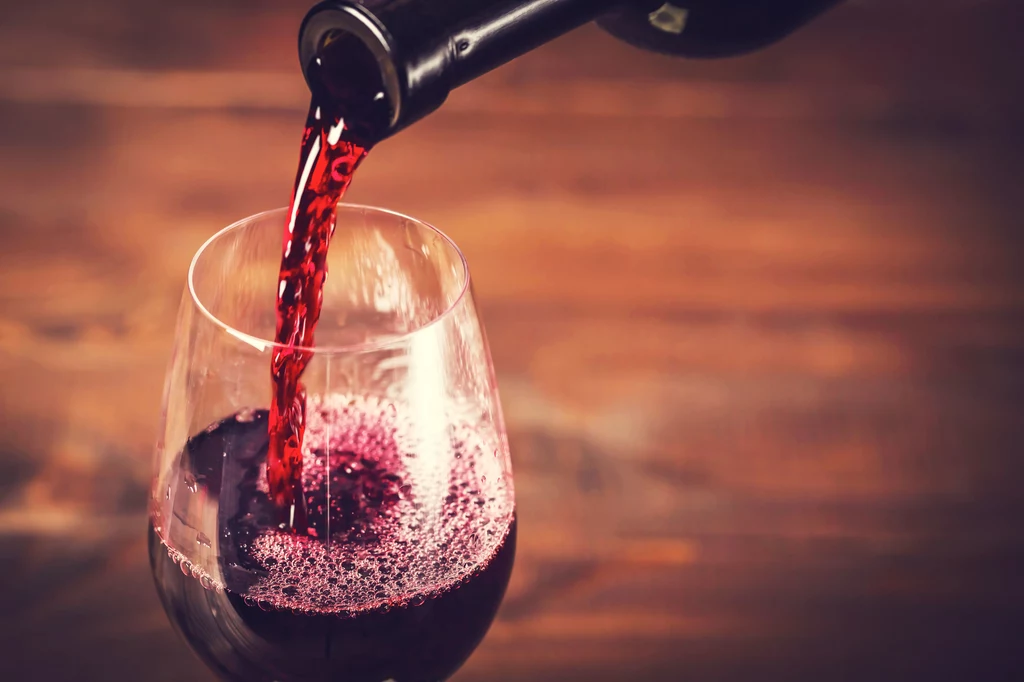 Najlepszym termogenikiem wśród win jest czerwone wino wytrawne