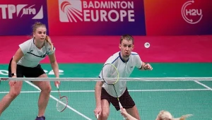 Magdalena Świeczyńska (tyłem)