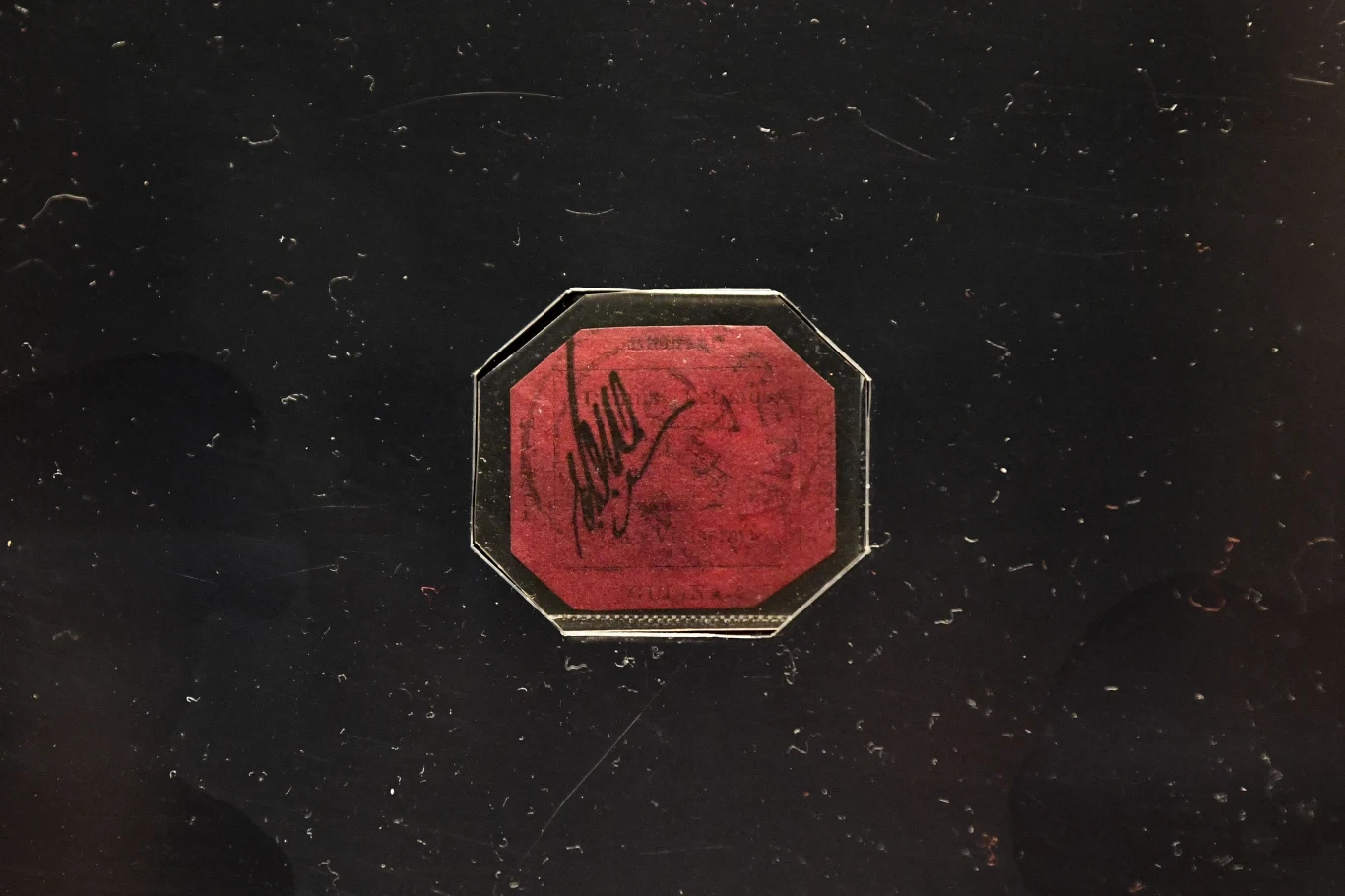 Na początku XX wieku znaczek był częścią największej kolekcji w historii filatelistyki, czyli zbioru zamieszkałego we Francji barona Philippa La Rénotière von Ferrary, który zostawił je w spadku "swojej niemieckiej ojczyźnie". Baron umarł jednak na atak serca w 1917 roku, więc jego kolekcja została zarekwirowana jako odszkodowania wojenne, zamiast trafić do zbiorów Muzeum Poczty w Berlinie.  