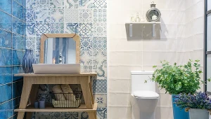 Pomysł na bogato zdobioną łazienkę zdobywa coraz więcej fanów