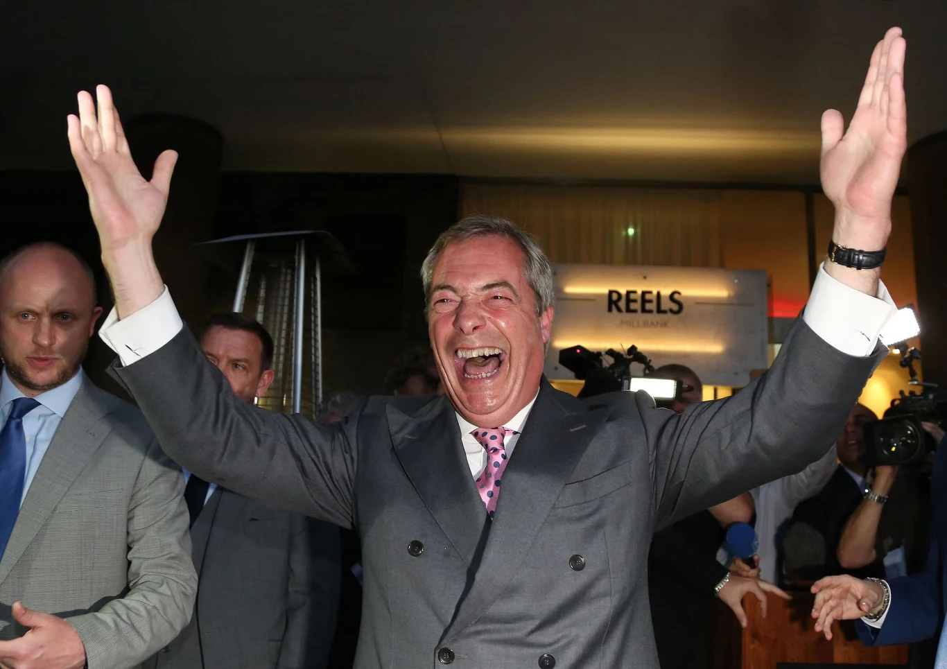 Nigel Farage, były polityk i orędownik wyjścia Wielkiej Brytanii z Unii Europejskiej. Nigel Farage, były polityk i orędownik wyjścia Wielkiej Brytanii z Unii Europejskiej.