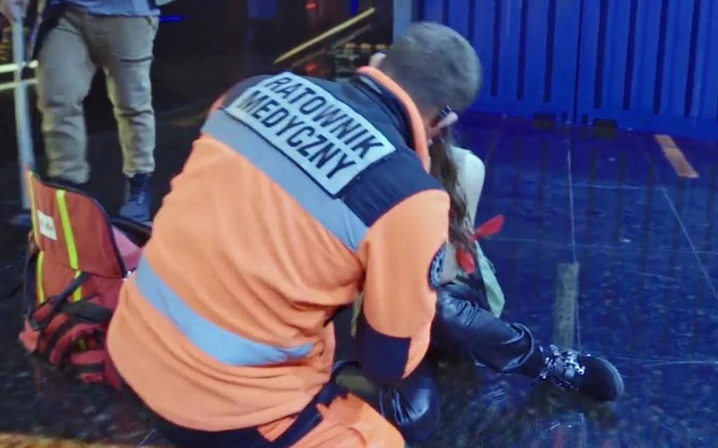 Na planie pojawił się ratownik medyczny