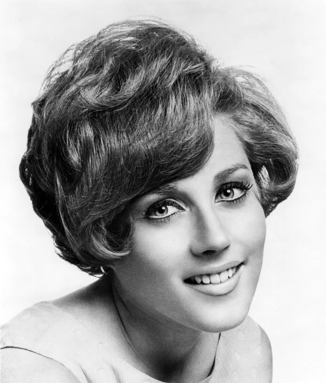 Również w 2005 roku Lesley Gore publicznie wyznała, że jest lesbijką. Wówczas od 23 lat tworzyła związek z projektantką biżuterii Lois Sasson. 