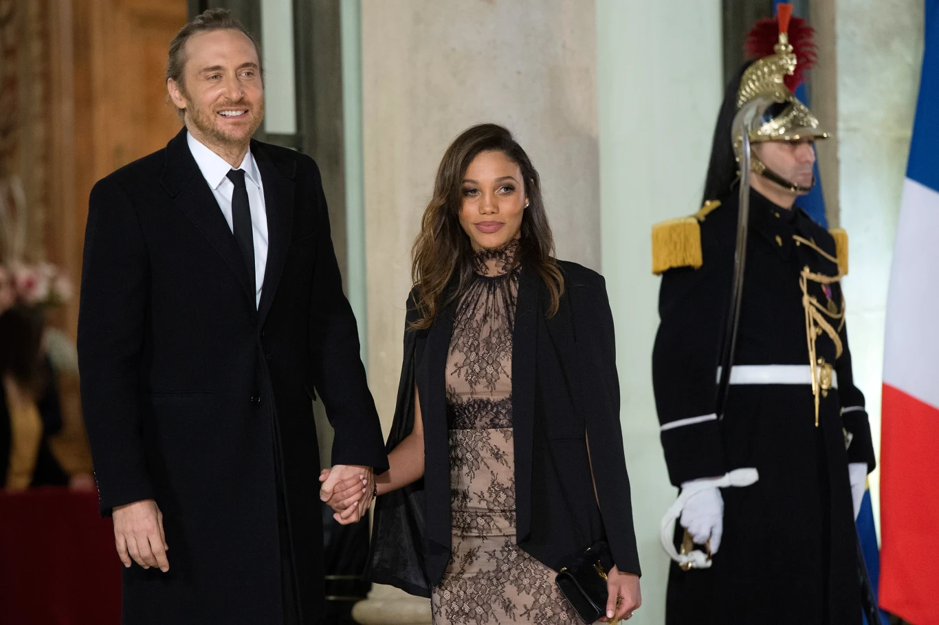 Partnerka Davida Guetty urodziła się na w stolicy Kuby, Hawanie, a dorastała w Miami. Popularność zdobyła w 2010 roku dzięki występowi w reality show "Model Latina". To właśnie wtedy dostrzeżono ją w jednej z agencji talentów. Obecnie na Instagramie śledzi ją ponad 43 tys. obserwujących. 