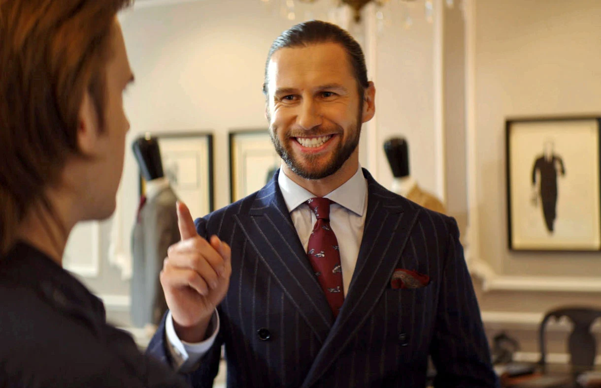 Akcja filmu rozgrywa się bowiem w okresie kilku dni, które dzielą dwa kluczowe spotkania reprezentacji Polski (z Irlandią i Niemcami) na finiszu eliminacji wielkiego piłkarskiego turnieju.

Z tego powodu w "Drugiej połowie" nie zabraknie zaskakujących epizodów, będących rodzajem mrugnięcia okiem do kibiców. W zaskakujących rolach pojawią się zarówno dziennikarze: Dariusz Szpakowski, Roman Kołtoń czy Michał Pol, jak i piłkarze: Sebastian Mila oraz Grzegorz Krychowiak. I to właśnie ten ostatni ma szansę stać się aktorskim odkryciem "Drugiej połowy".