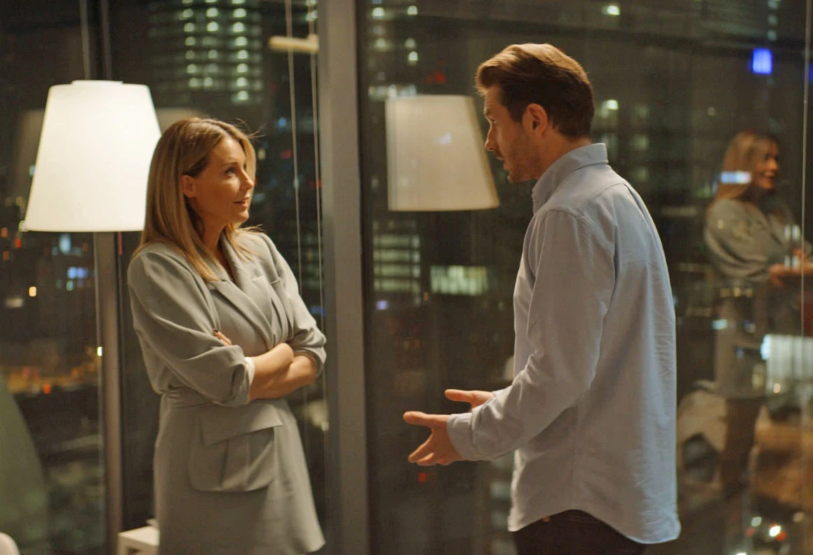 Popularna prezenterka telewizyjna wcieliła się w postać charakternej dziennikarki sportowej, będącej najlepszą przyjaciółką jednego z głównych bohaterów filmu. Popularna prezenterka telewizyjna wcieliła się w postać charakternej dziennikarki sportowej, będącej najlepszą przyjaciółką jednego z głównych bohaterów filmu.