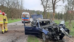 Młody i pijany kierowca BMW. W aucie sześć osób