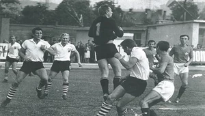 Wisła Kraków z Rakowem Częstochowa w finale Pucharu Polski w 1967 roku (archiwum Rakowa)