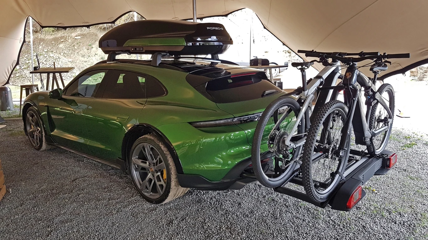 Porsche Taycan Cross Turismo