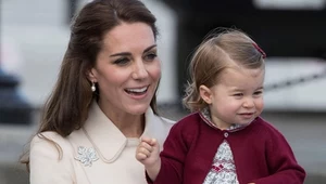 Kate Middleton zabrała księżniczkę Charlotte do londyńskiego baru