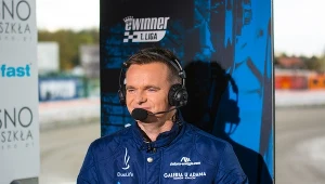 Krzysztof Cegielski w studiu telewizyjnym