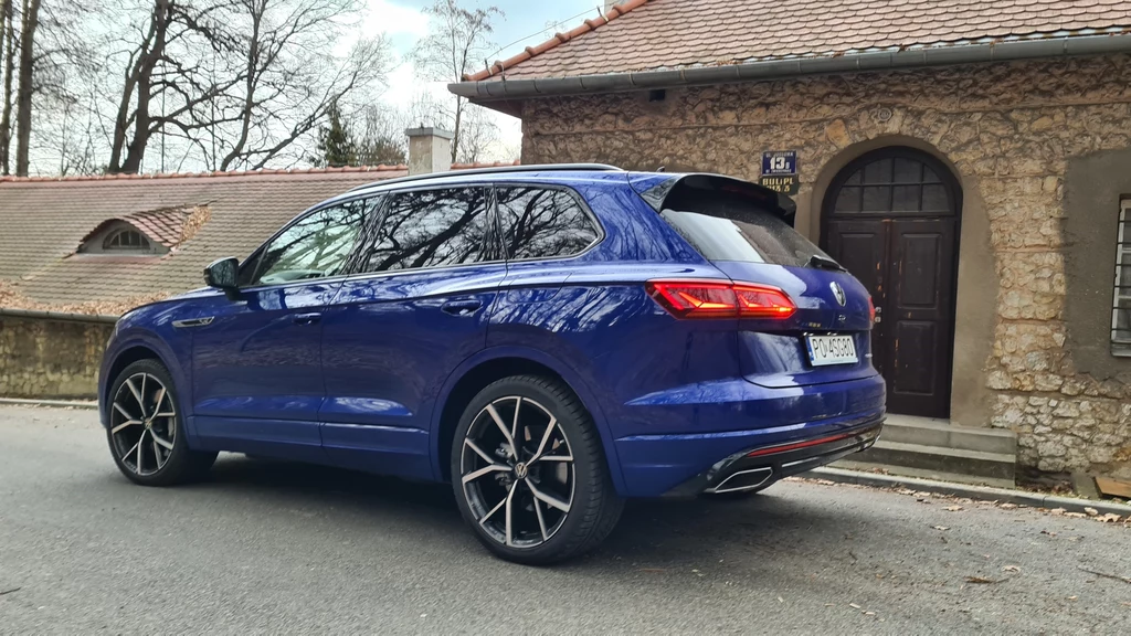 Volkswagen  Touareg R eHybrid