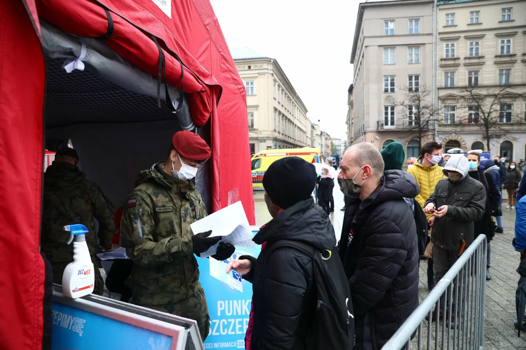 W Polsce zainteresowanie szczepieniami maleje wraz z wiekiem