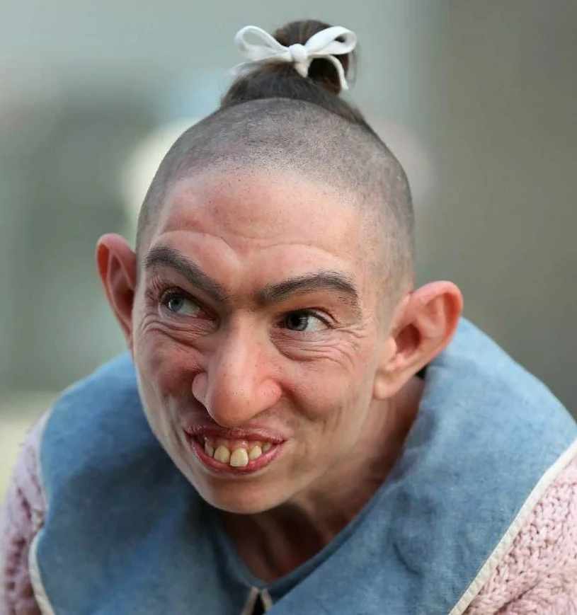 Naomi Grossman w "American Horror Story"