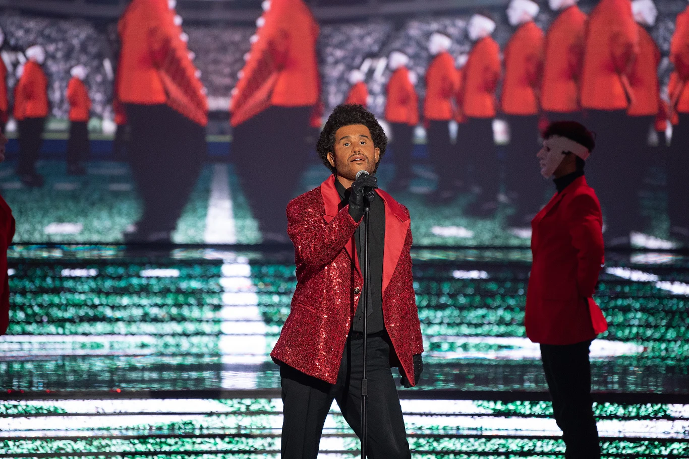 Michał Meyer jako "The Weeknd"