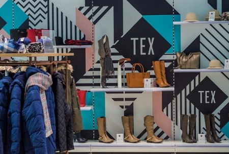 Ubrania TEX w sieci Carrefour.