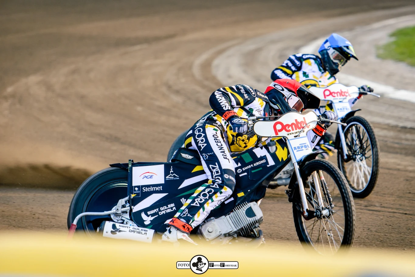 Fabian Ragus, a za nim Nile Tufft