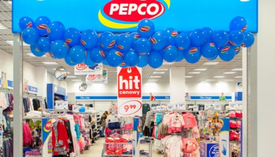 Wnętrze sklepu Pepco. Sklep Pepco.