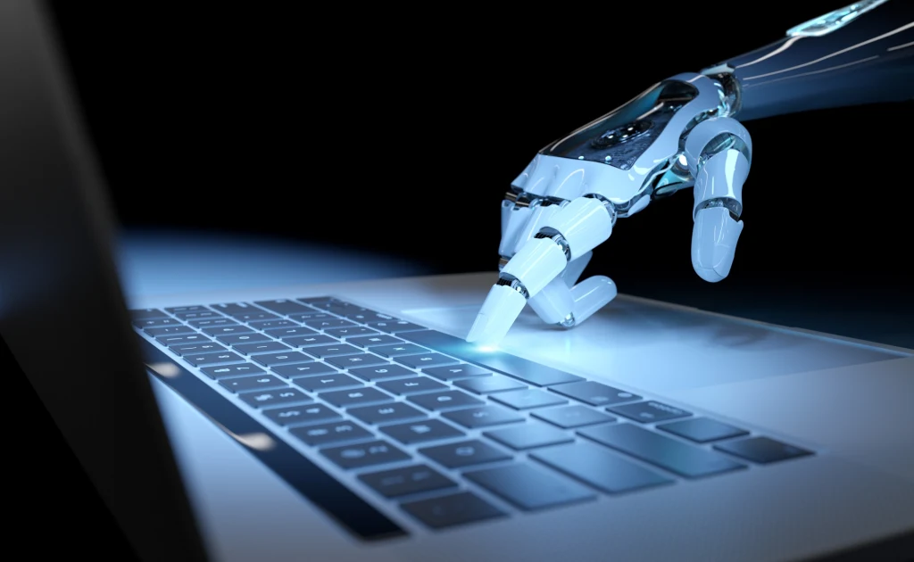 Cyborgi cyberprzestępczości przechodzą do ofensywy