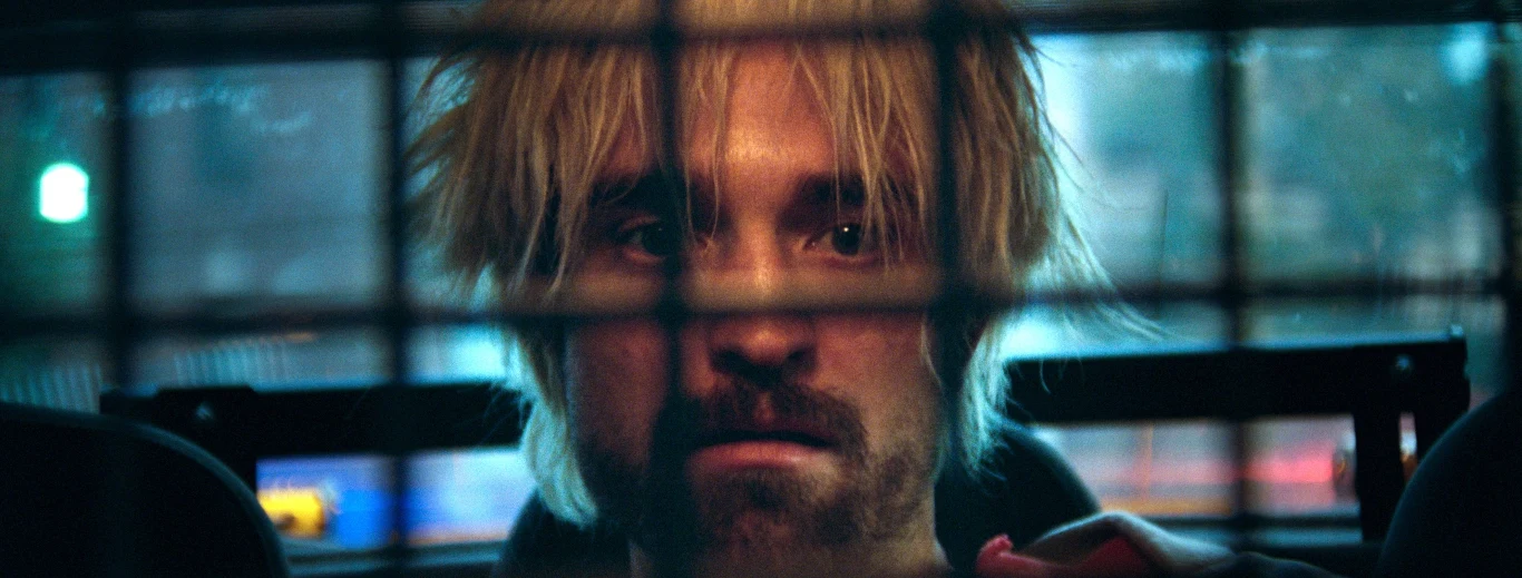 Robert Pattinson w filmie "Good Time" Robert Pattinson w filmie "Good Time"