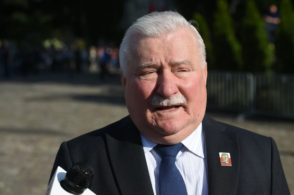 Lech Wałęsa działa na  rzecz współpracy Laureatów Pokojowej Nagrody Nobla