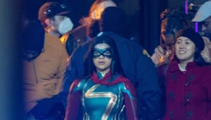 Iman Vellani na planie serialu "Ms. Marvel"