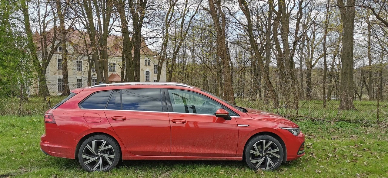 Volkswagen Golf Variant 1.5 eTSI Volkswagen Golf Variant 1.5 eTSI