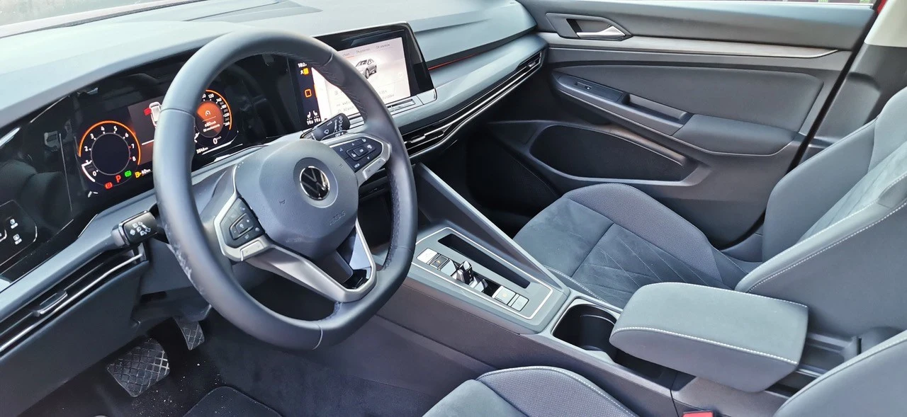 Volkswagen Golf Variant 1.5 eTSI Volkswagen Golf Variant 1.5 eTSI