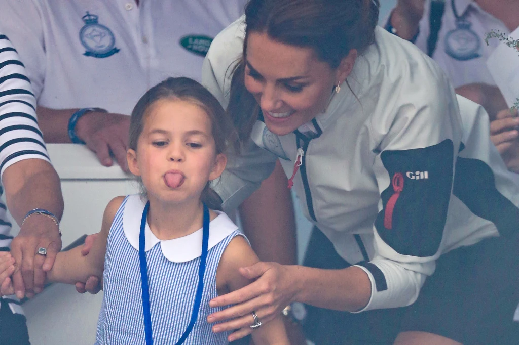Księżniczka Charlotte i Kate Middleton Księżniczka Charlotte i Kate Middleton
