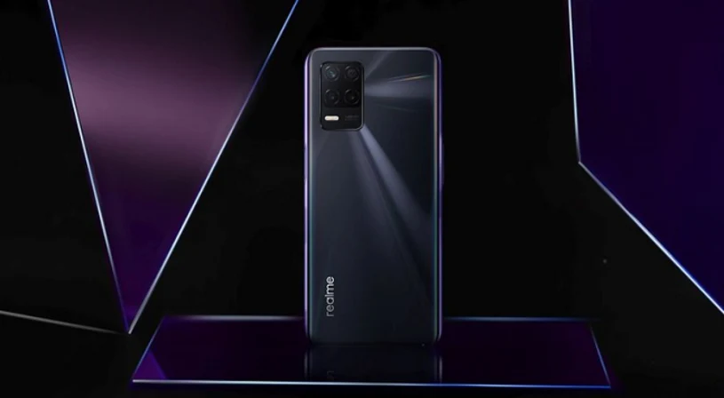 Pomimo korzystania z zaawansowanego chipu 5G - realme 8 5G jest smukły i lekki Pomimo korzystania z zaawansowanego chipu 5G - realme 8 5G jest smukły i lekki