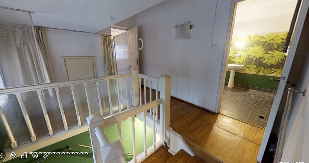 Klatka schodowa przed remontem Klatka schodowa przed remontem