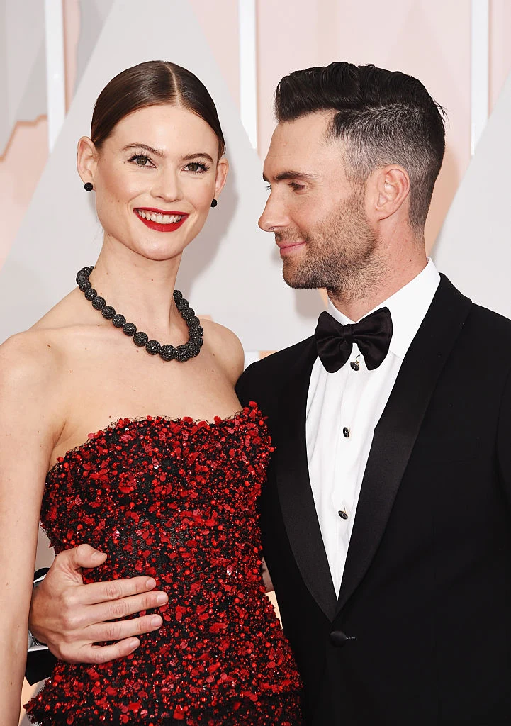 Adam Levine i Behati Prinsloo Adam Levine i Behati Prinsloo