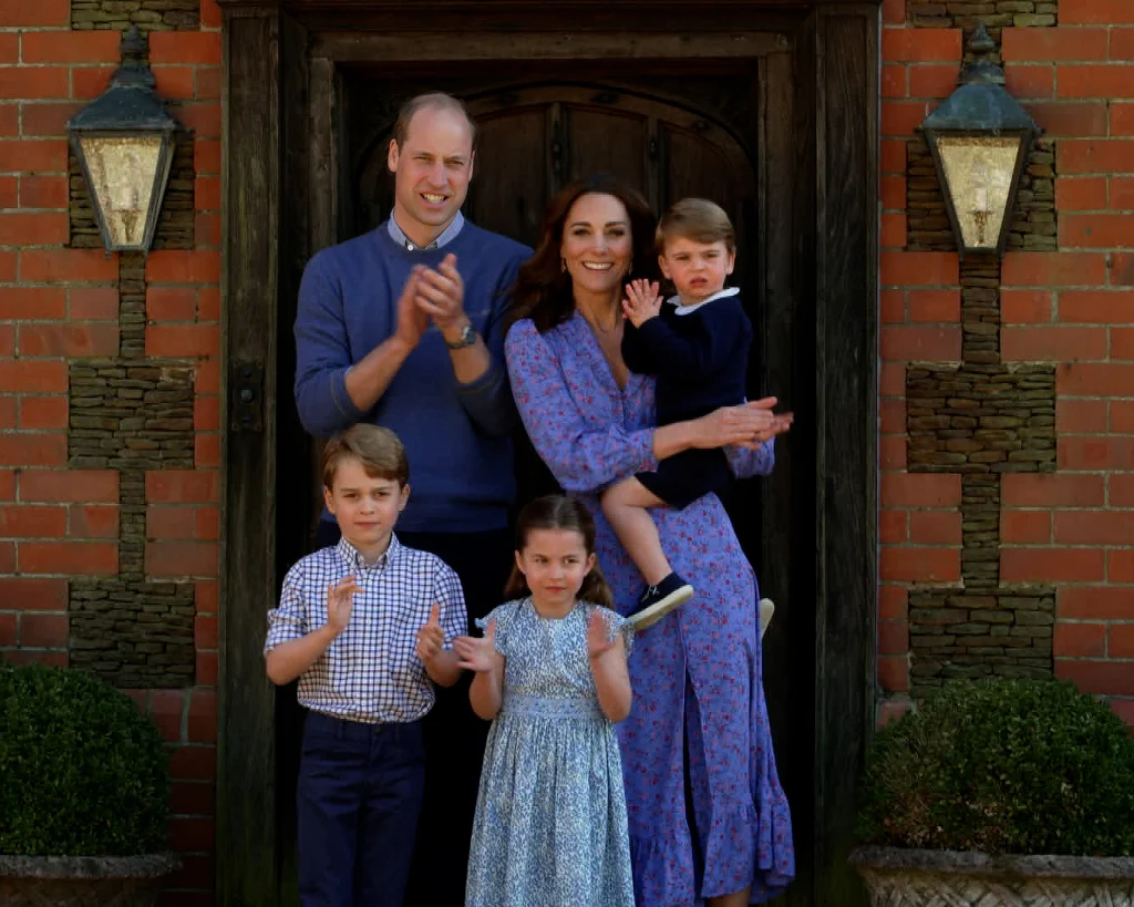 Kate i William z dziećmi Kate i William z dziećmi