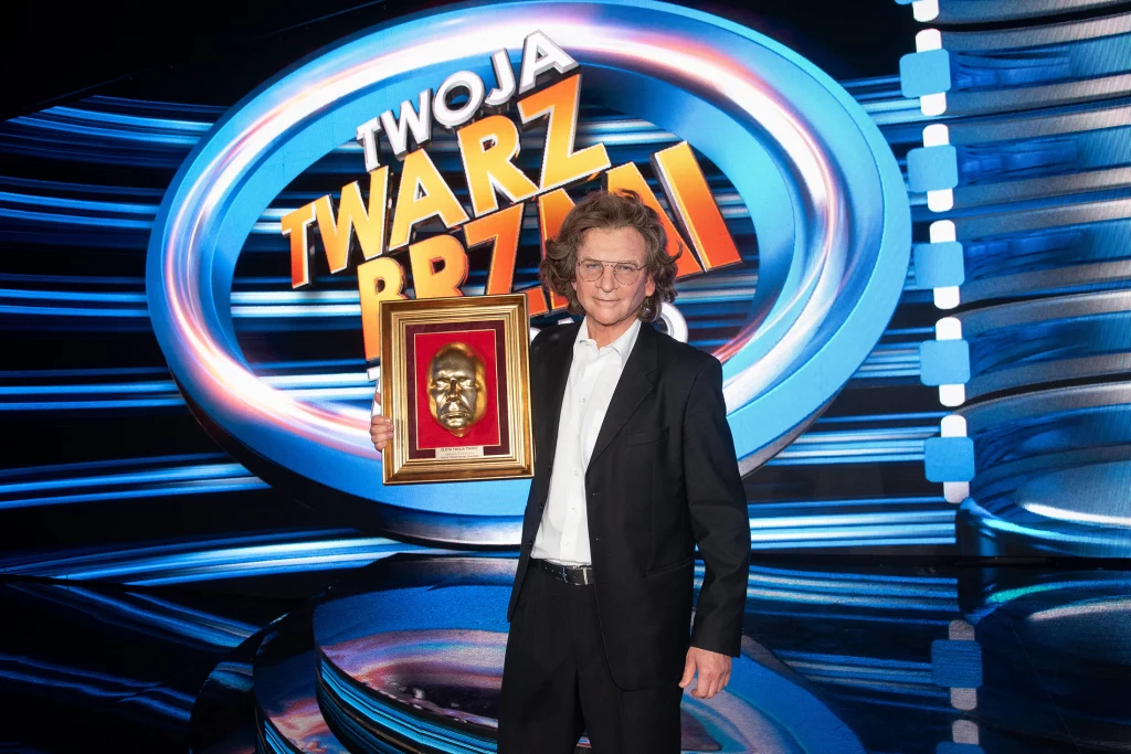 Piotr Żurek zwyciężył 14. edycję programu "Twoja Twarz Brzmi Znajomo" Piotr Żurek zwyciężył 14. edycję programu "Twoja Twarz Brzmi Znajomo"