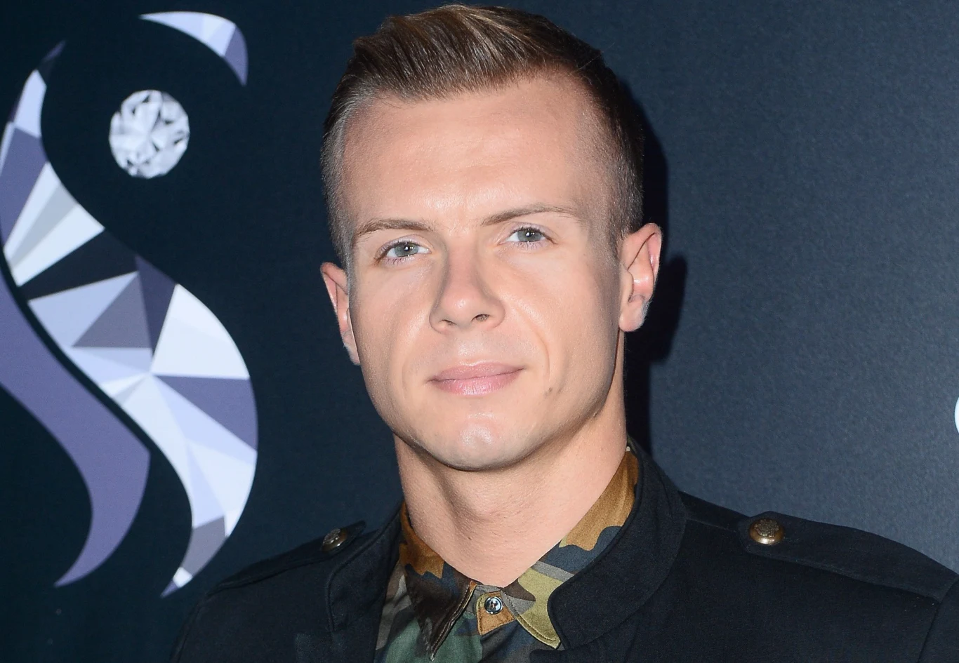 Daniel Borzewski to Mister Polski 2019 oraz tancerz Grupy VOLT Daniel Borzewski to Mister Polski 2019 oraz tancerz Grupy VOLT