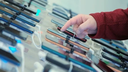 Państwo może pokryć nawet 95 proc. kosztów zakupu telefonu w ramach programu likwidacji barier w komunikowaniu. 