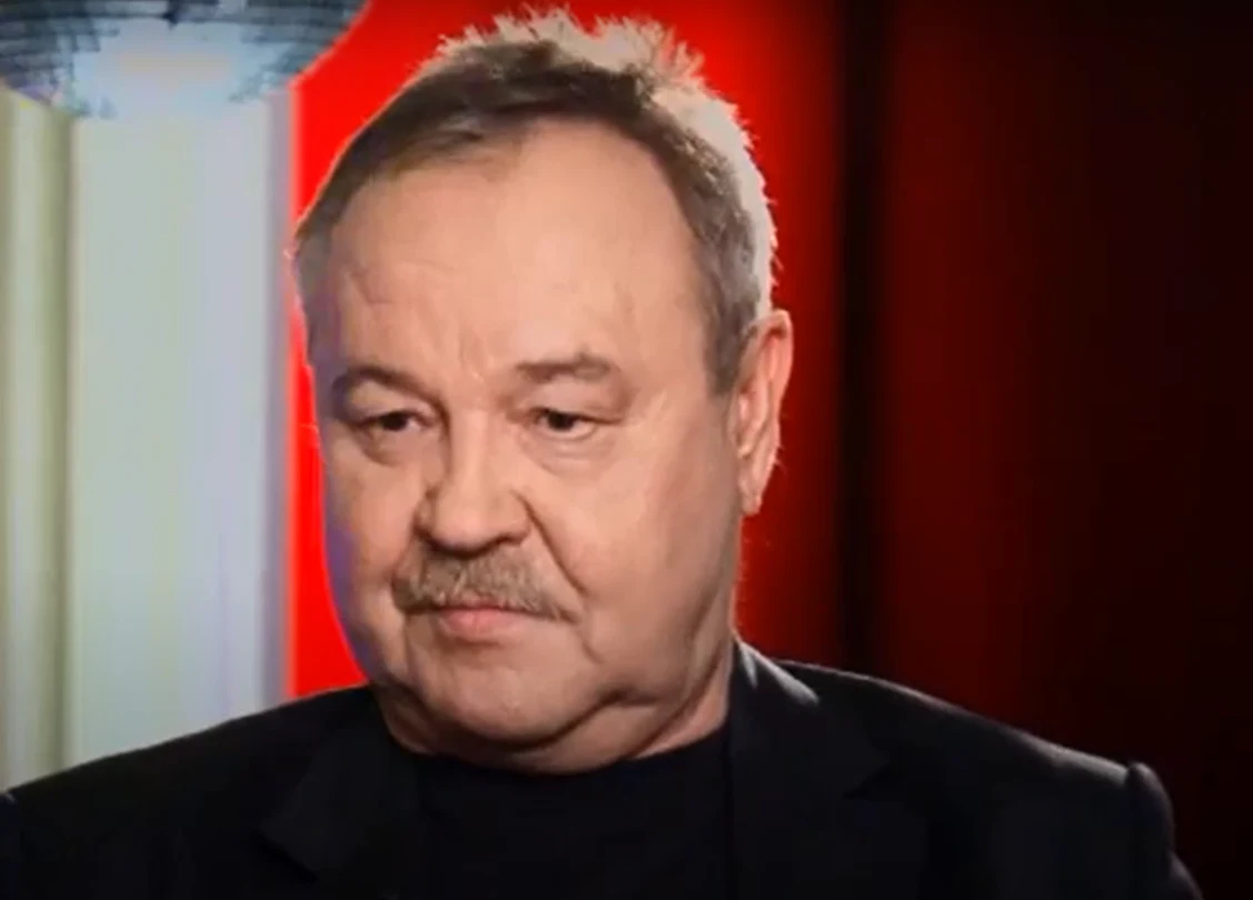 Screen z 4FUNTVN, YouTube, "TV.DISCO - NIECH ŻYJE BAL - Jerzy Rybiński - cz. 1" Screen z 4FUNTVN, YouTube, "TV.DISCO - NIECH ŻYJE BAL - Jerzy Rybiński - cz. 1"