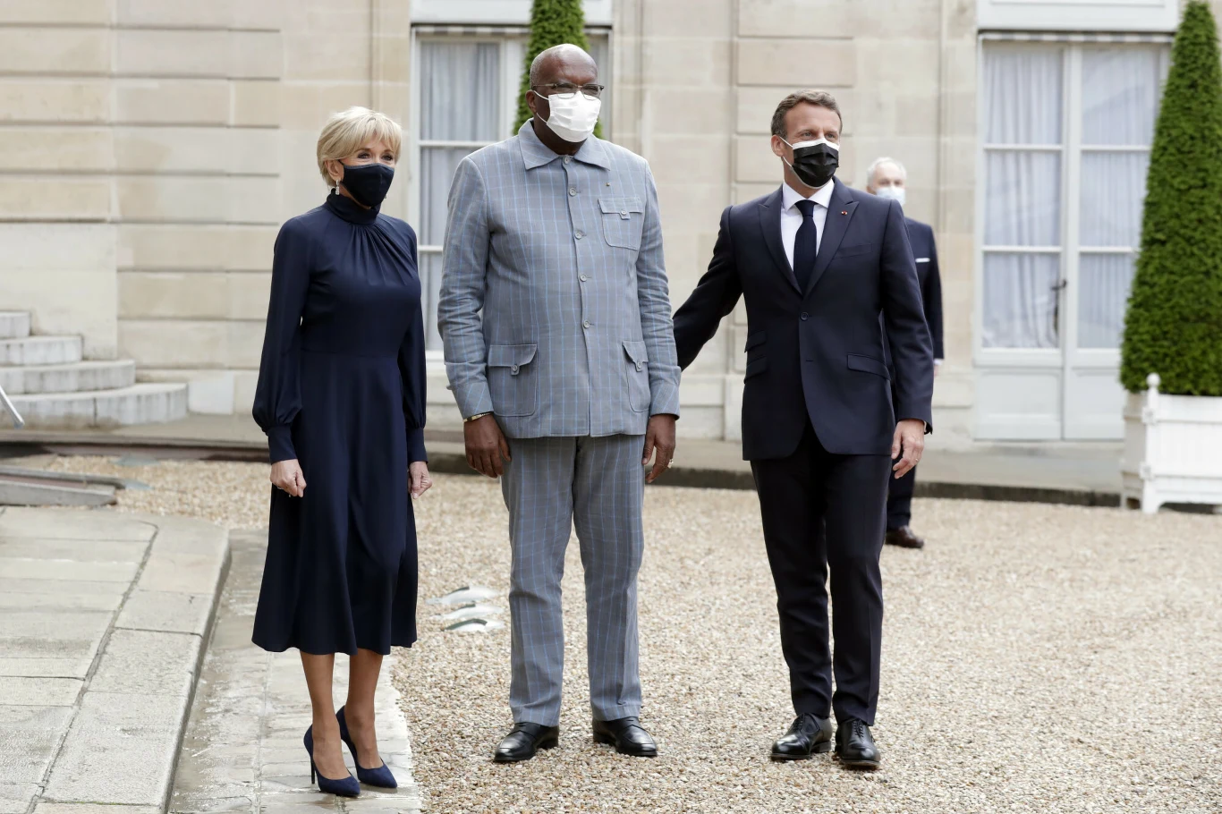 Państwo Macronowie przyjęli gości, z okazji szczytu w sprawie finansowania gospodarek afrykańskich Państwo Macronowie przyjęli gości, z okazji szczytu w sprawie finansowania gospodarek afrykańskich