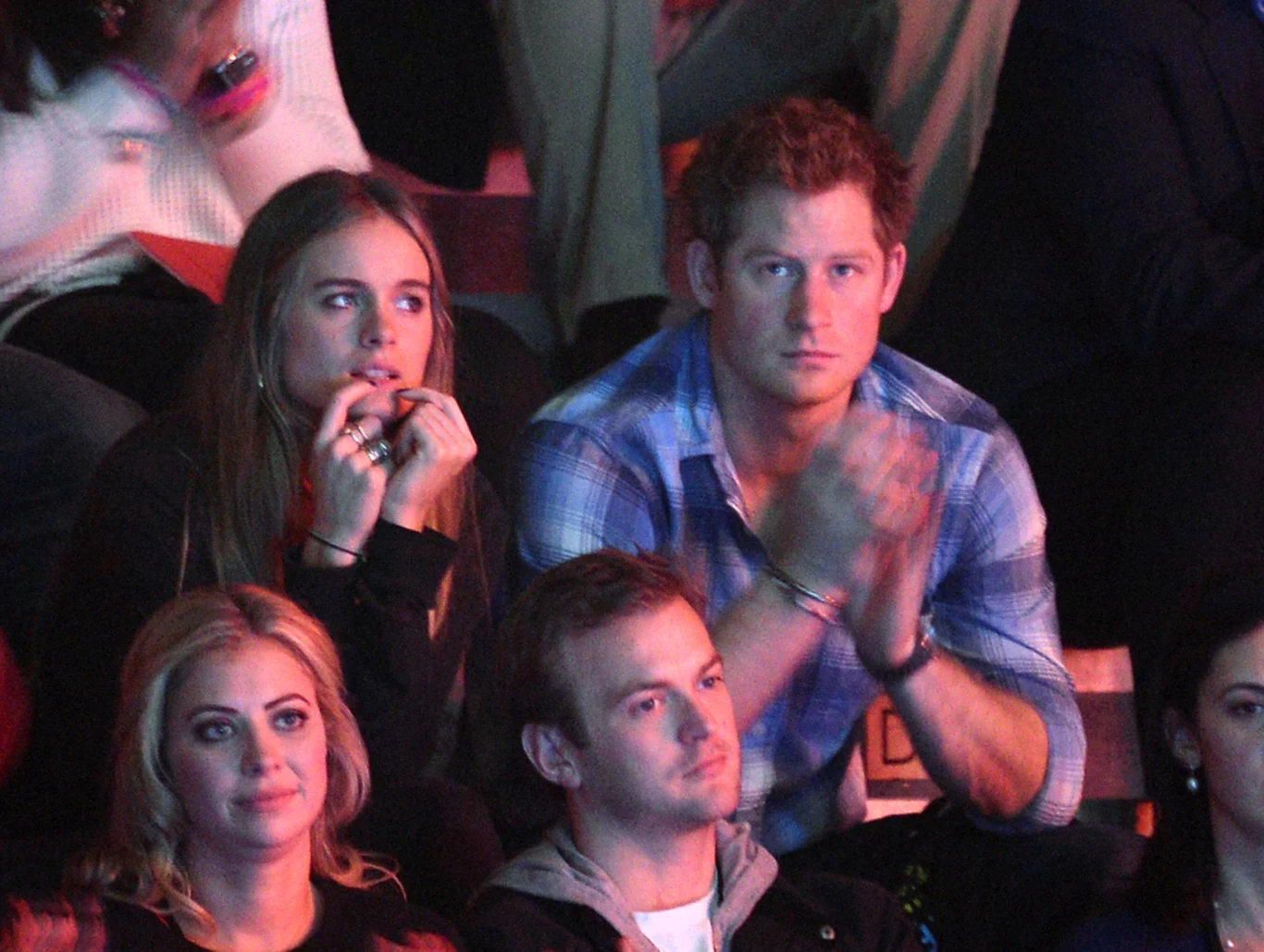 Cressida Bonas poznała księcia w 2012 roku. Para poznała się dzięki księżniczce Eugenii. Często widywano ich razem podczas festiwali, na meczach i w londyńskich knajpkach. Rozstali się po dwóch latach, bo Bonas przeszkadzało życie w blasku fleszy.