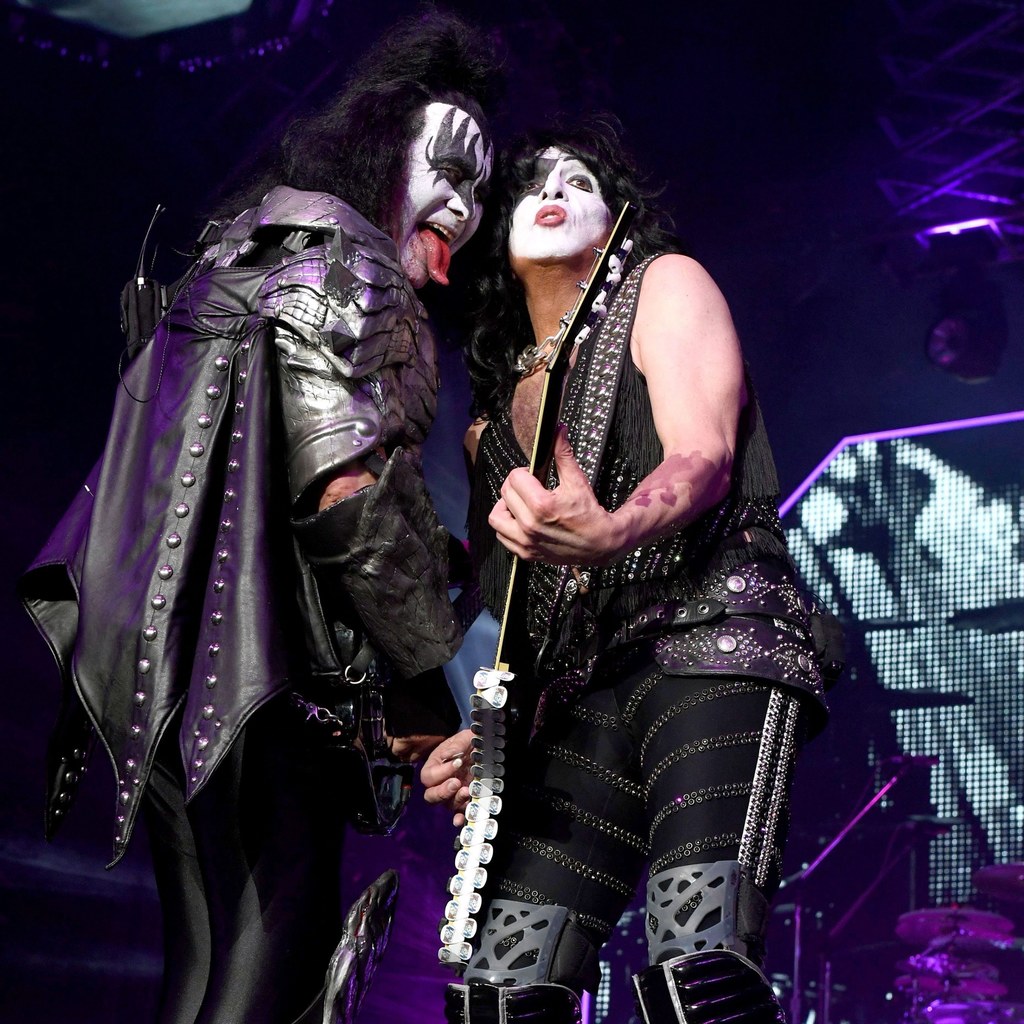 Liderzy Kiss w akcji: Gene Simmons i Paul Stanley