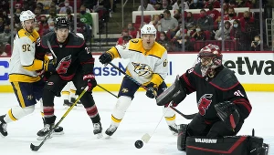 Hurricanes w czteromeczowej rywalizacji z Predators prowadzą już 2-0.