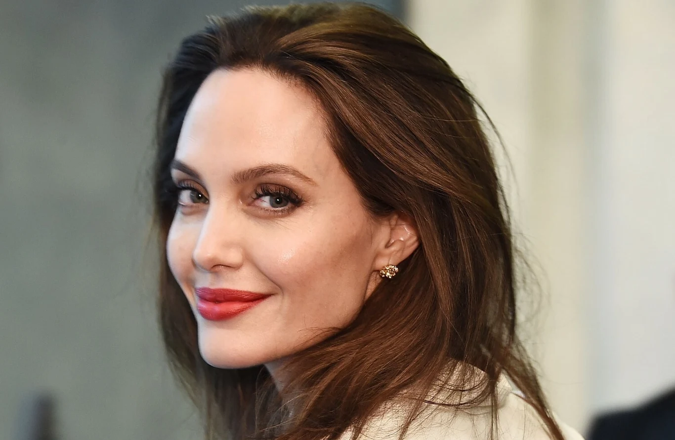 Angelina Jolie Angelina Jolie