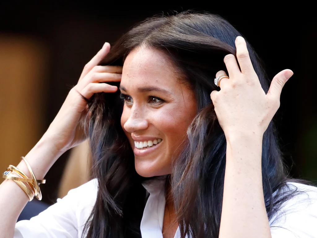 Meghan jest fanką biżuterii. Preferuje proste formy