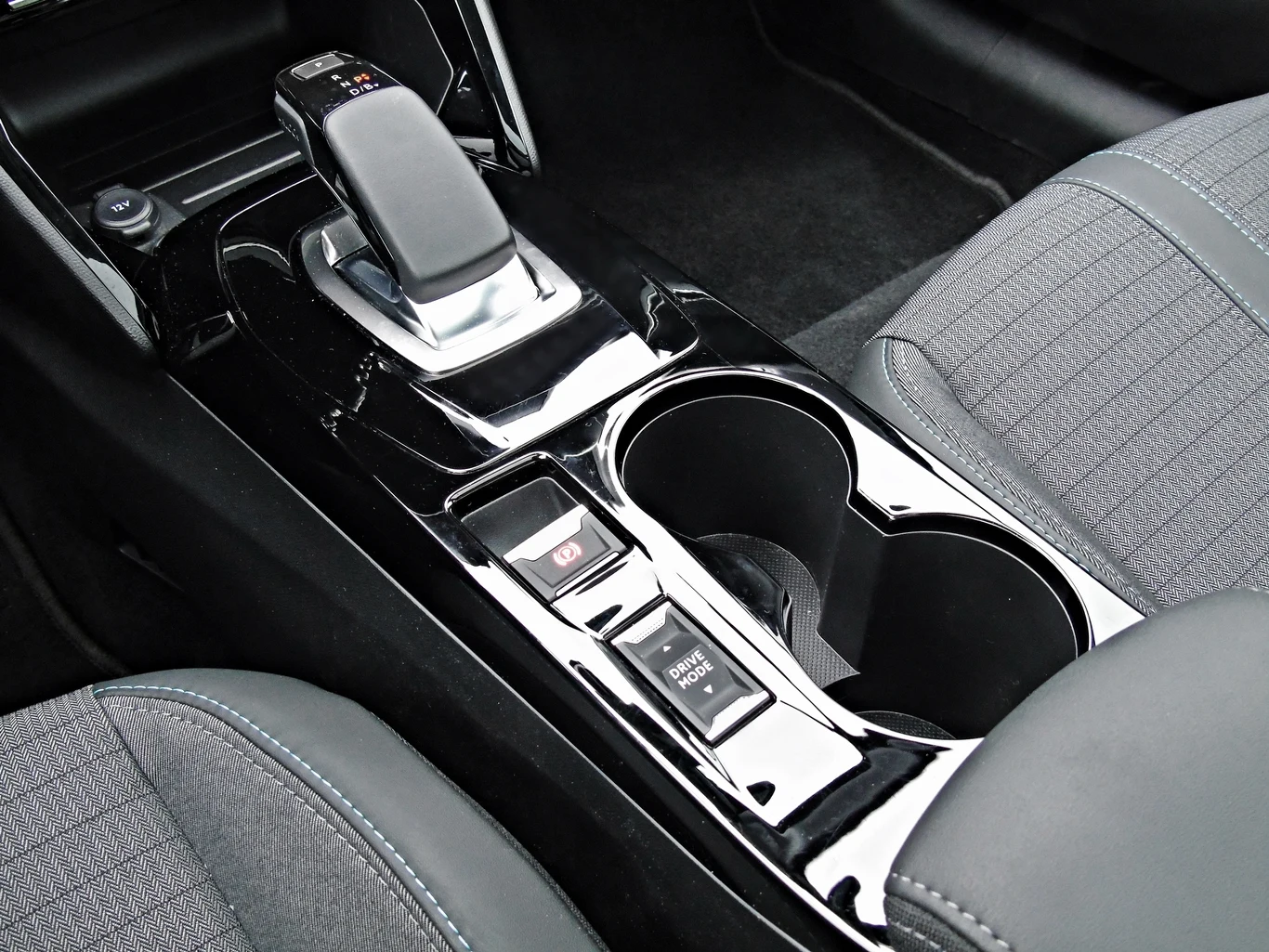 Peugeot e-208 na zdjęciach Peugeot e-208 na zdjęciach