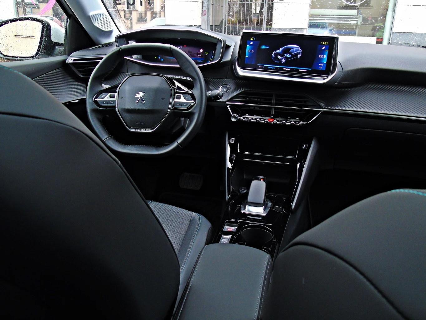 Peugeot e-208 na zdjęciach Peugeot e-208 na zdjęciach
