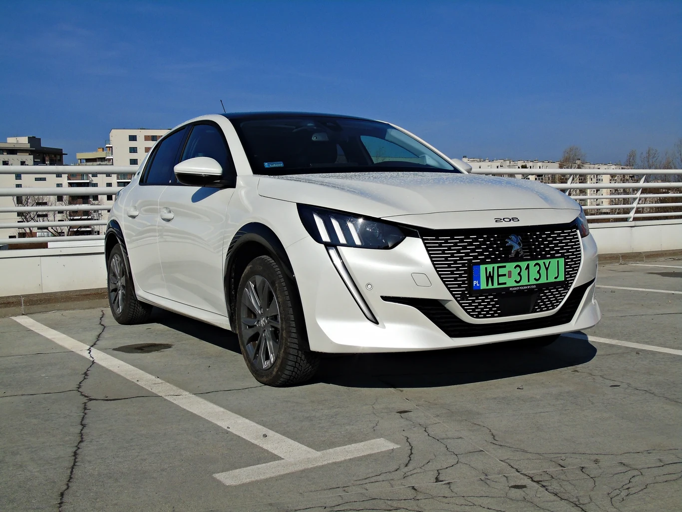 Peugeot e-208