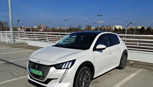 Peugeot e-208, Opel Corsa-e i Opel Mokka-e to auto dostępne w programie Electric As You Go