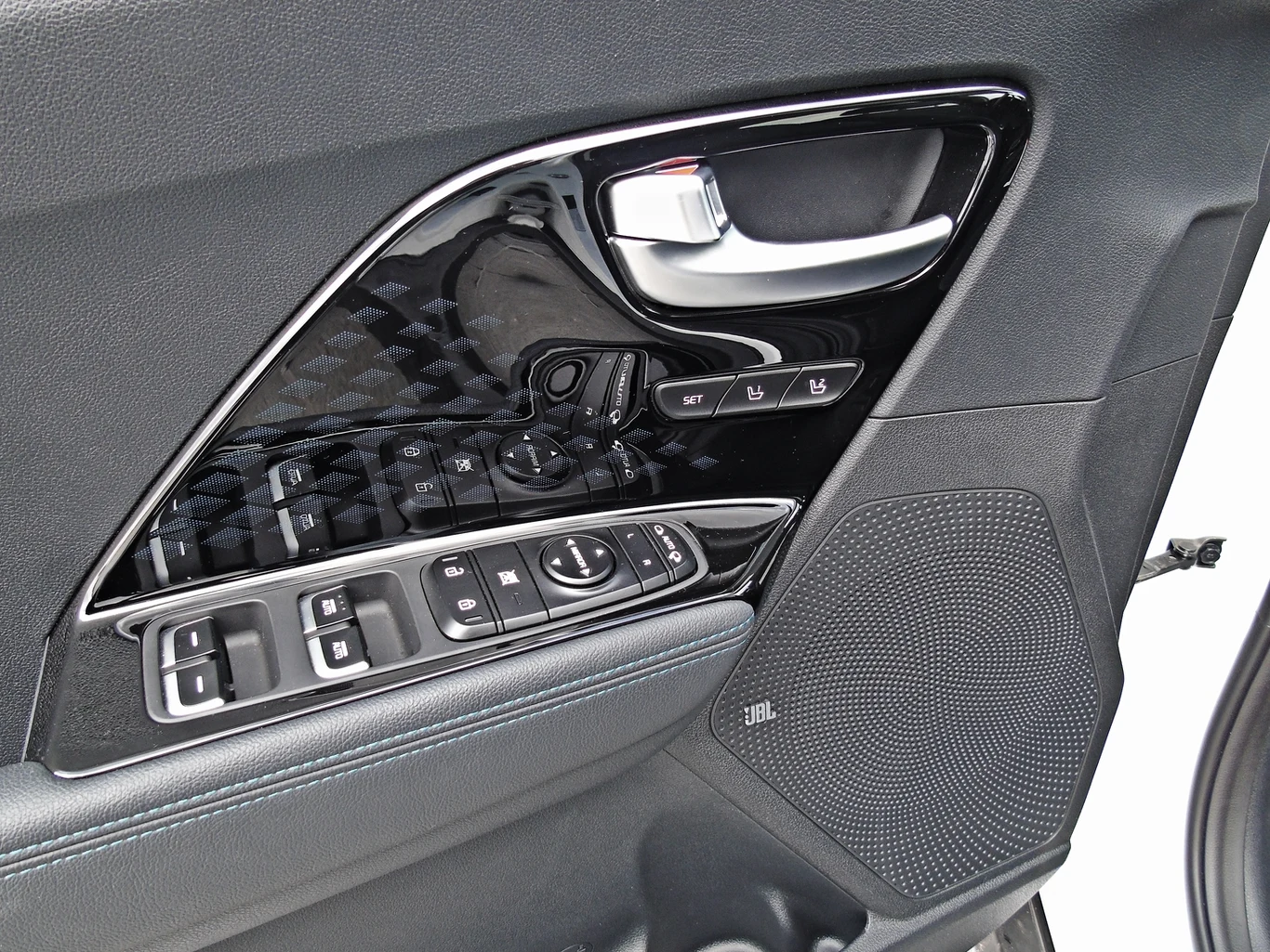 Kia e-niro XL na zdjęciach 