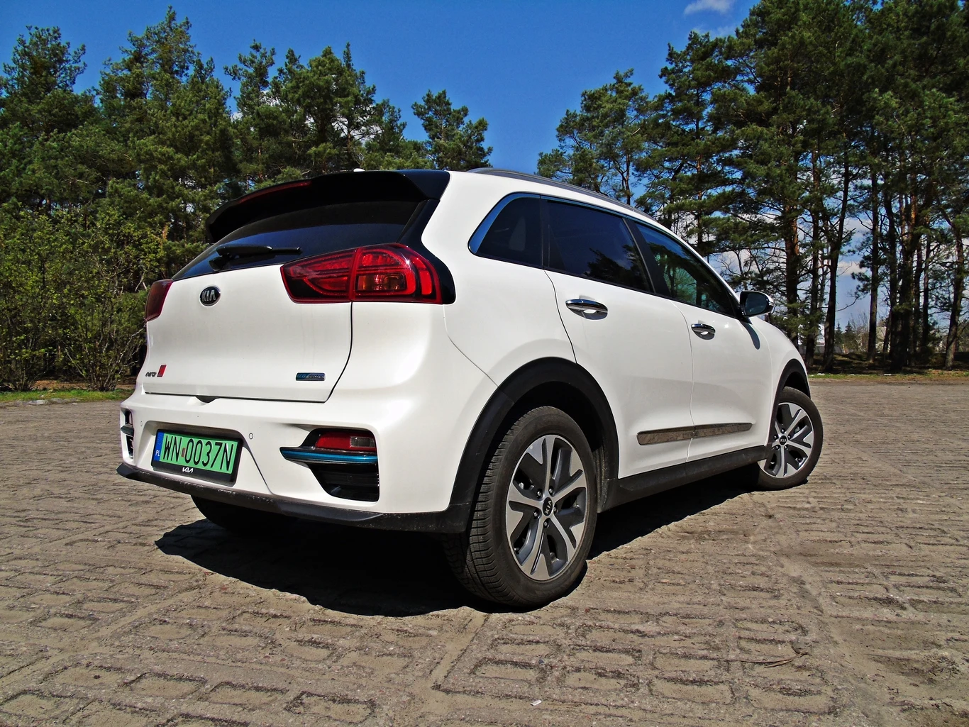 Kia e-niro XL na zdjęciach 