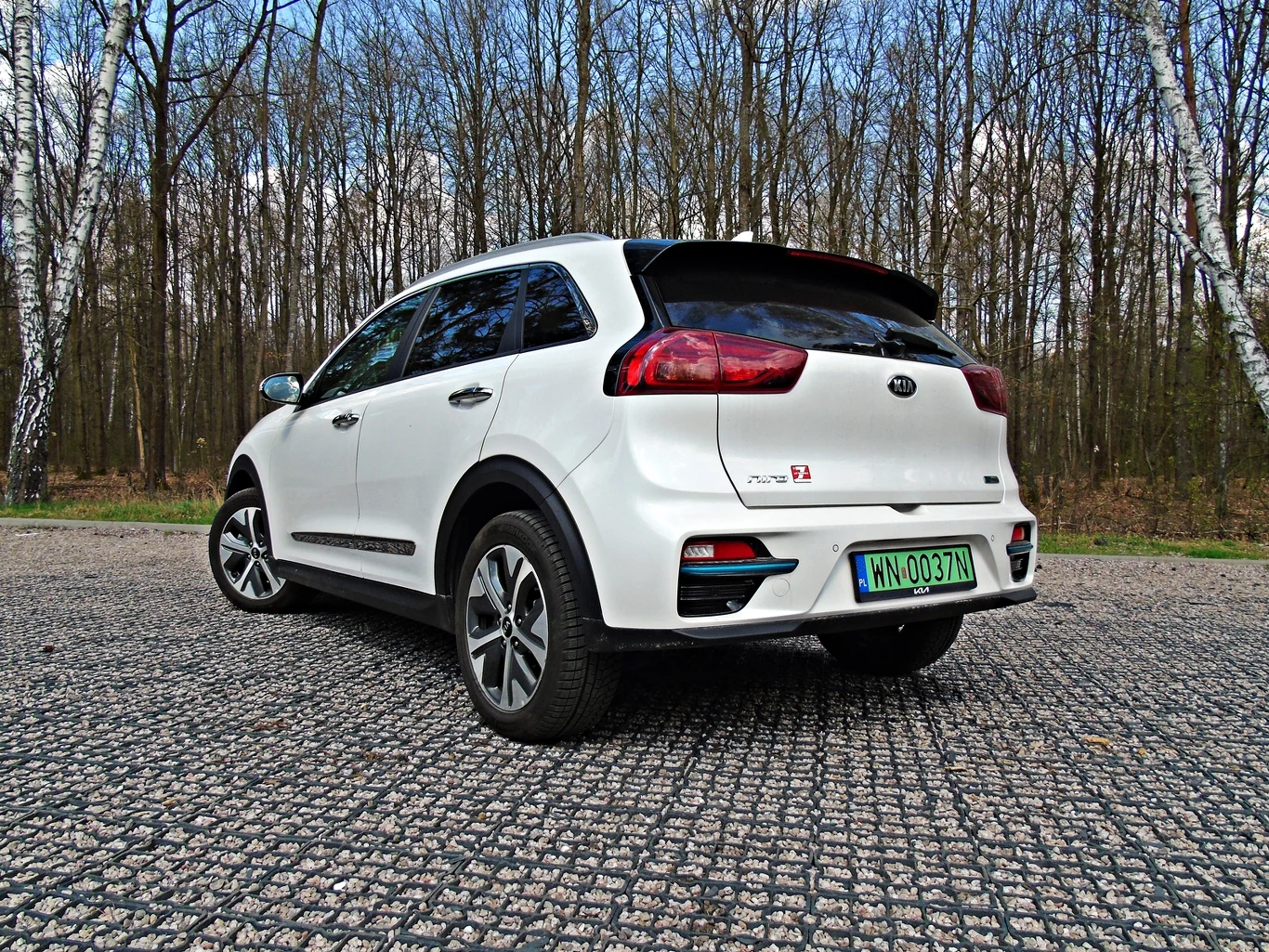 Kia e-niro XL na zdjęciach 